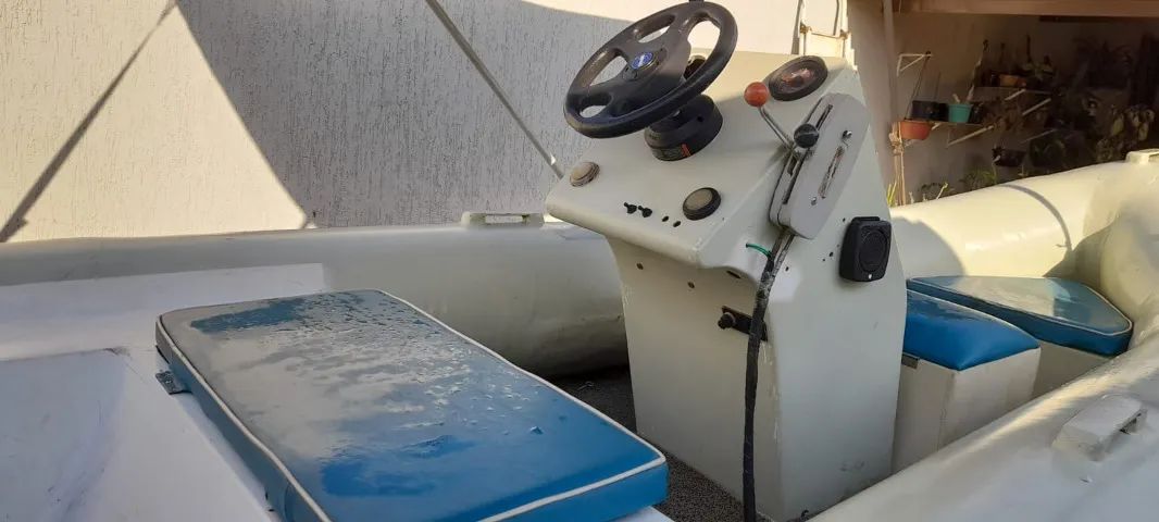 Barco com Capota - Motor 40 HP - Foto 4
