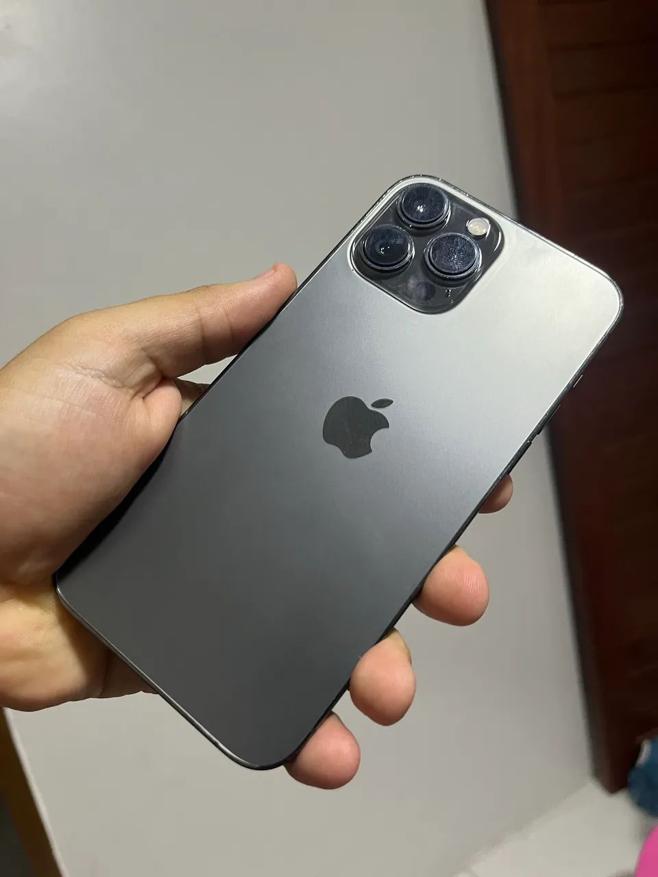 【超美品】iPhone 13 Pro Max 256GBバッテリー89% Apple iPhone 13 Pro Max 256GB Grafite - Tela 6,7” 12MP iOS