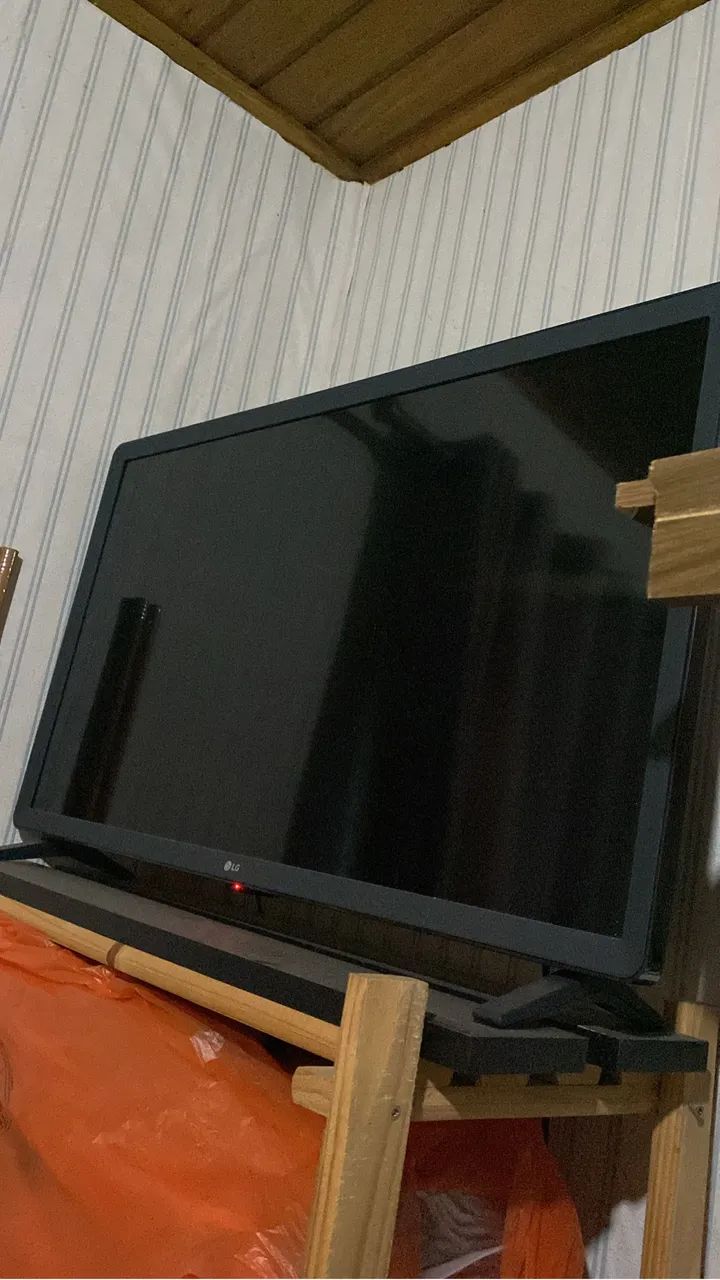 Smart TV 32 polegadas LG - Foto 2