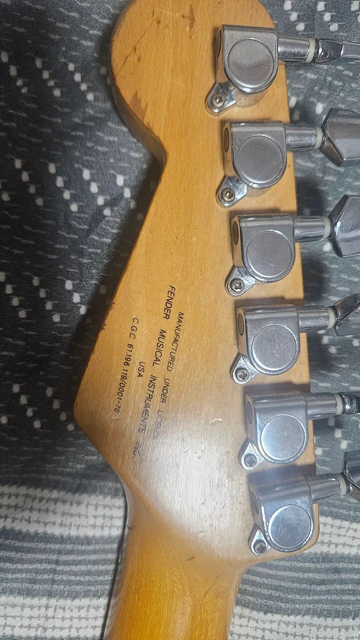 Guitarra Fender Southern Cross 1993 Cherry Red com check list!  - Foto 3