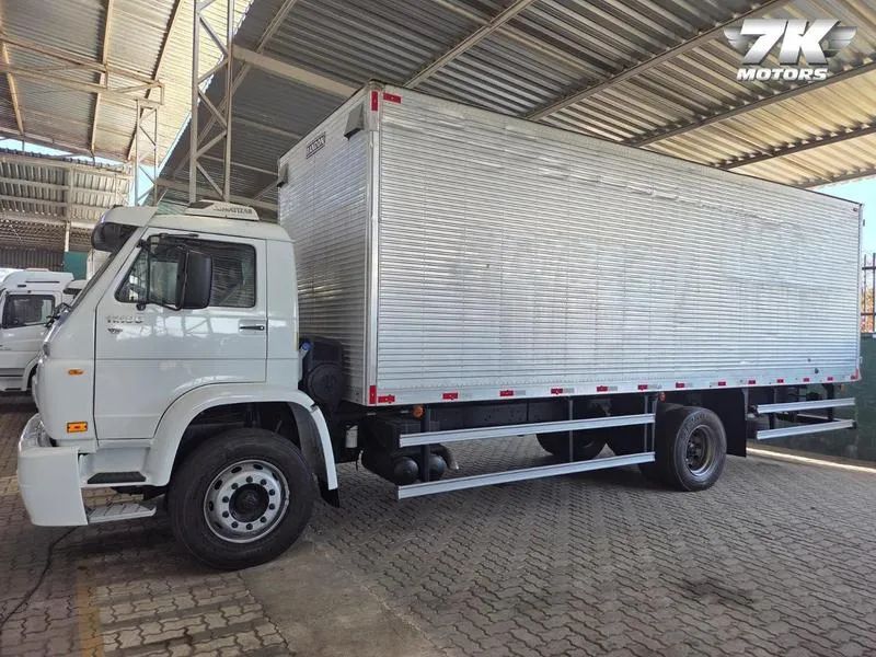 VOLKSWAGEN 17.190 WORKER 2015 - Foto 4