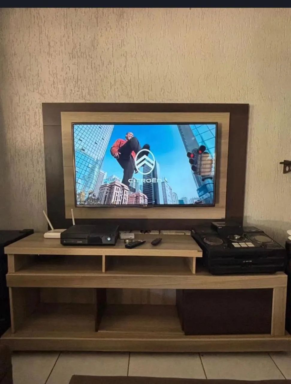 Vende se rack com painel 
