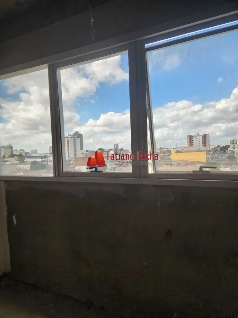 Vendo excelente sala comercial no Edifício Jorge Leal, centro da cidade. - Foto 3