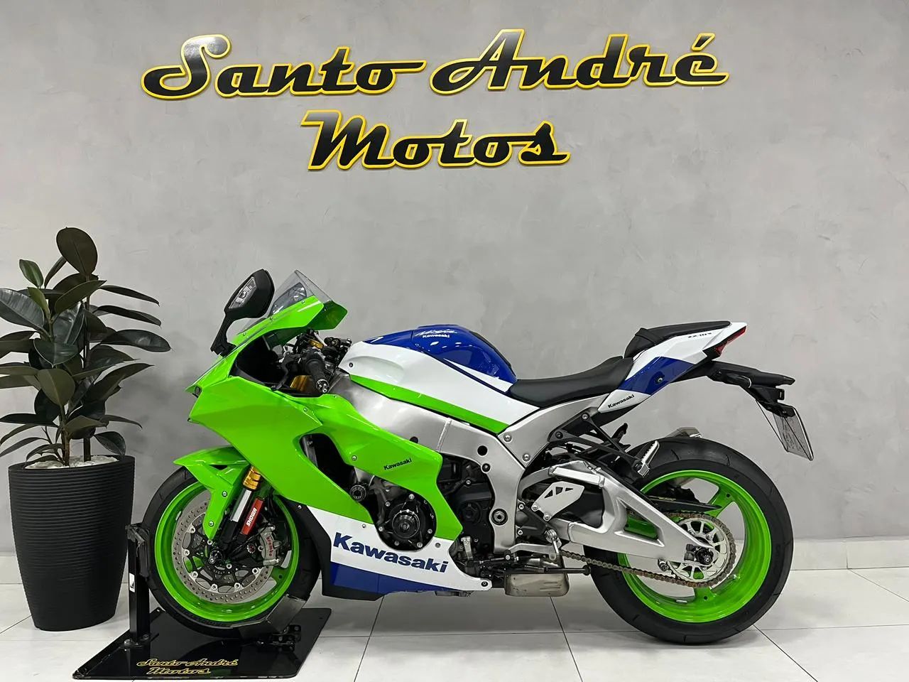 10軸ガチロボ Kawasaki Zx-10/ Zx-10r 1000cc 2024 - 1493758582 | OLX