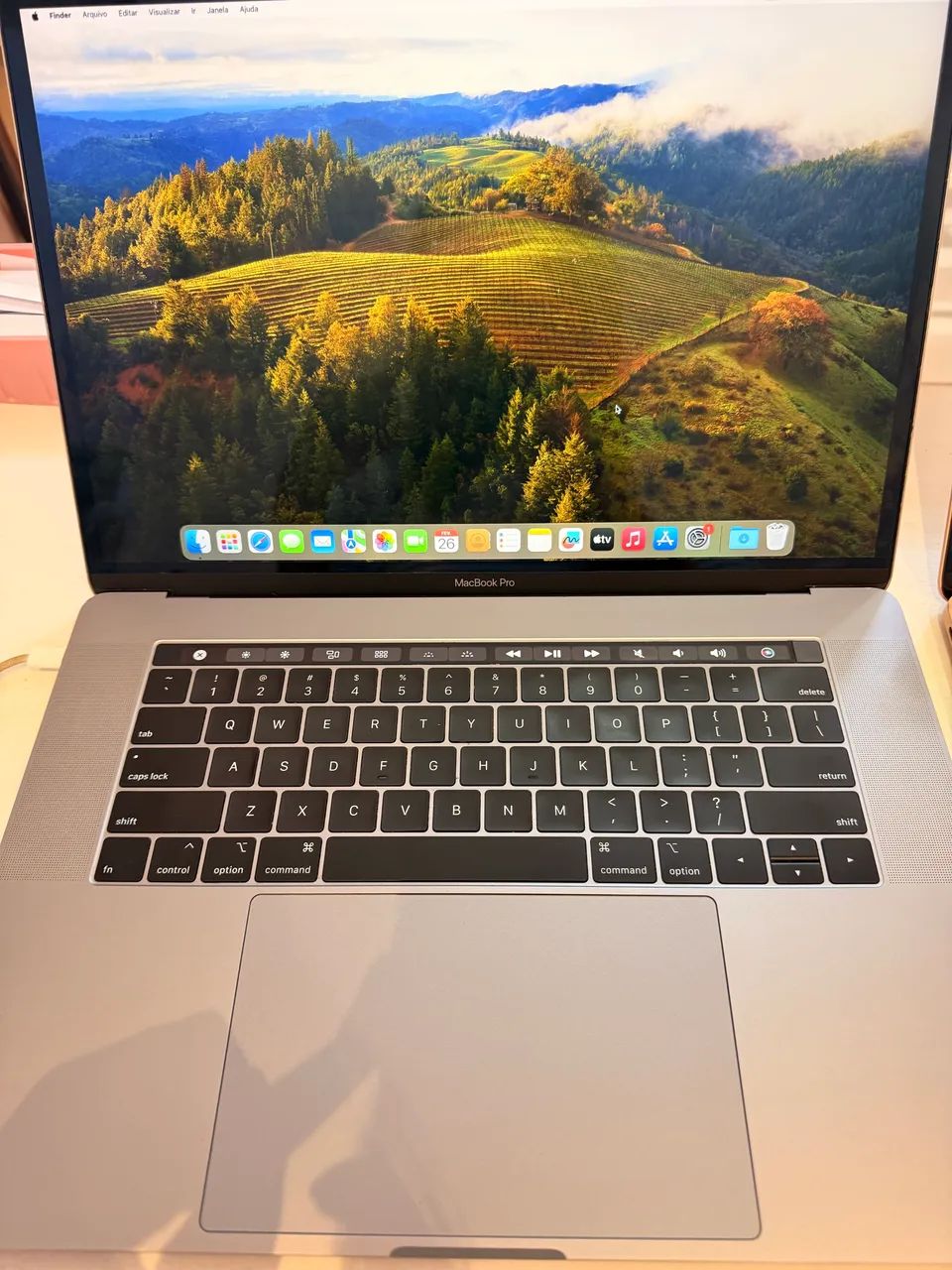 MacBook Pro 2019 Touch Bar 8/256GB - Notebooks - Coramara