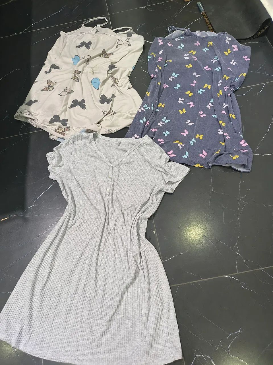 Lote com quatro camisolas plus Tam GG  - Foto 2