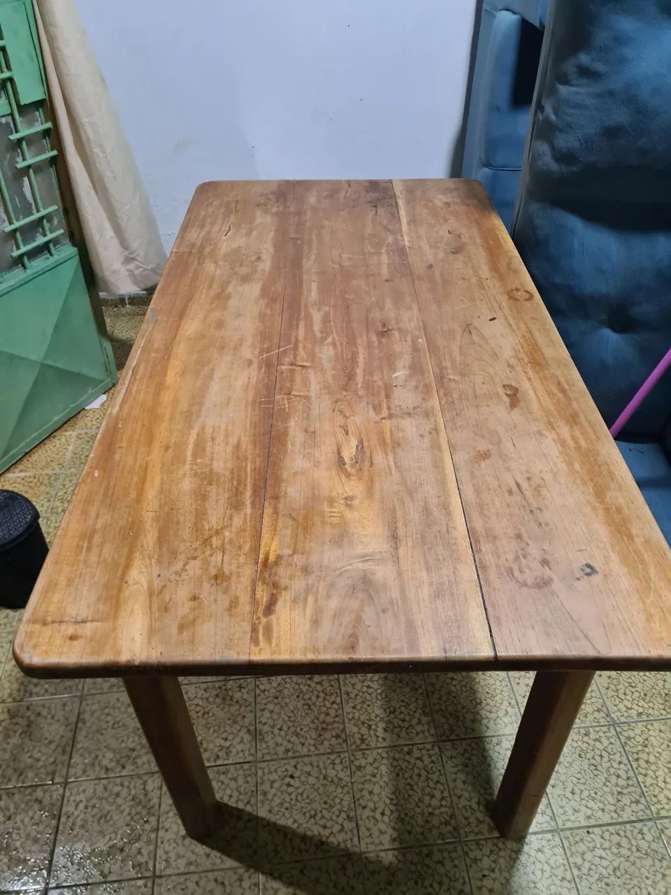 Mesa de madeira maciça.  - Foto 5