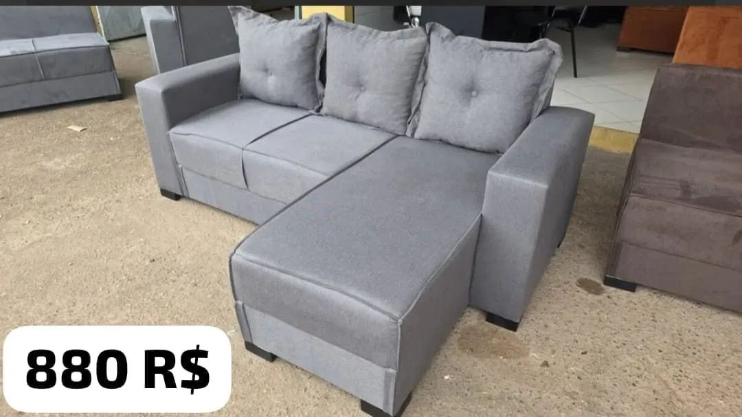 SOFÁS 2 LUGARES COM CHAISE NOVOS 