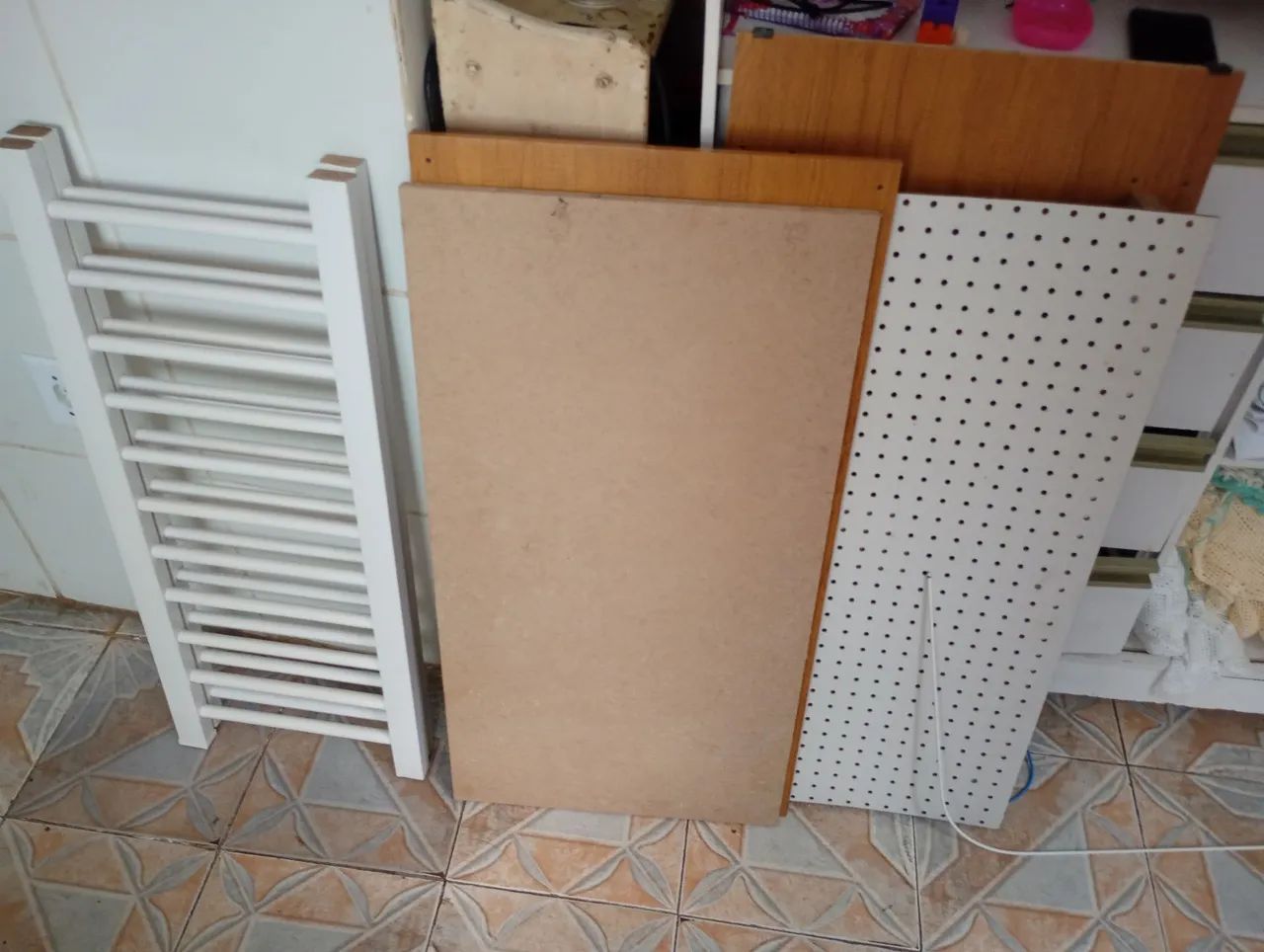 Mini berço Semi Novo Tem conversa no valor !! Pra sair logo!!! - Foto 3