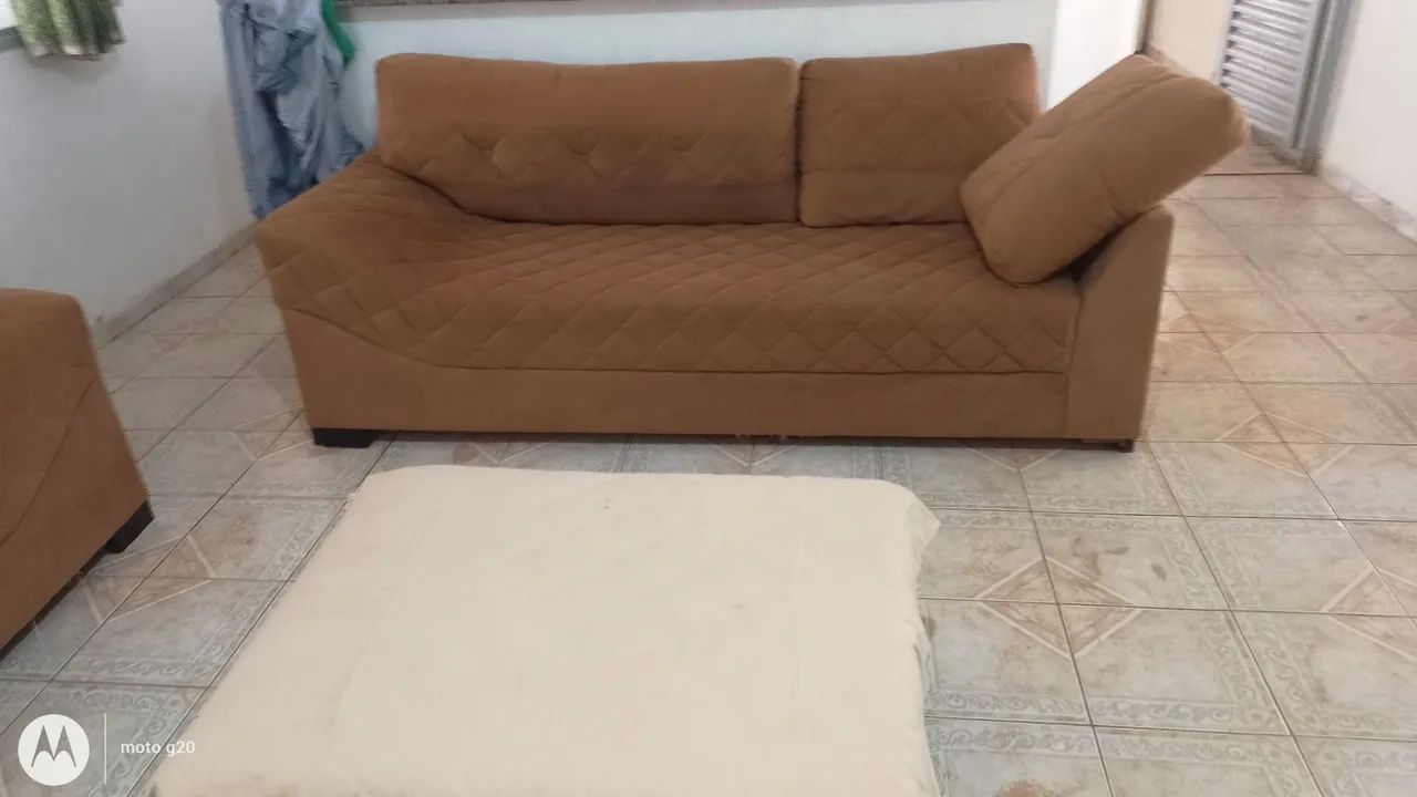 Jogo de estofado com mesa de apoio central usado - Foto 2