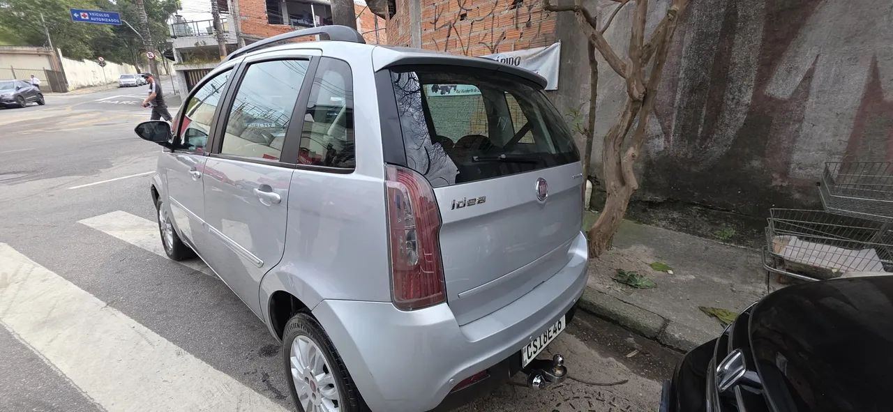 Fiat Idea Attractive 1.4 Fire Flex 8V 5P 2013 - Foto 4