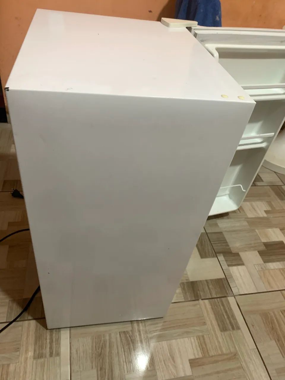 Frigobar Midea Econômico Gelando Muito ? Estado Ótimo ACEITO PROPOSTA  - Foto 6