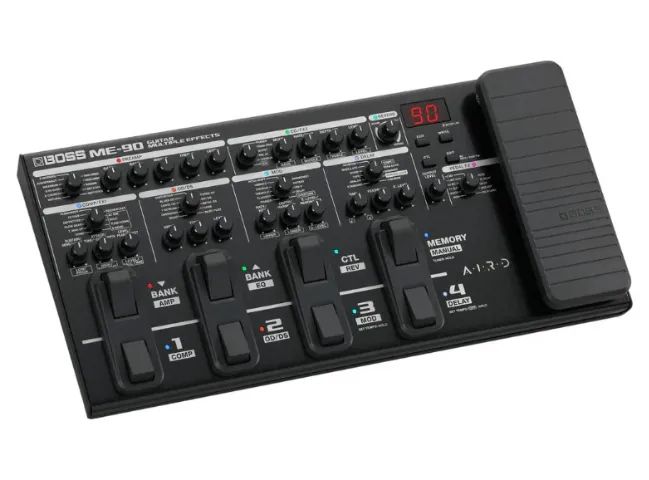 Pedaleira Guitarra Boss ME90