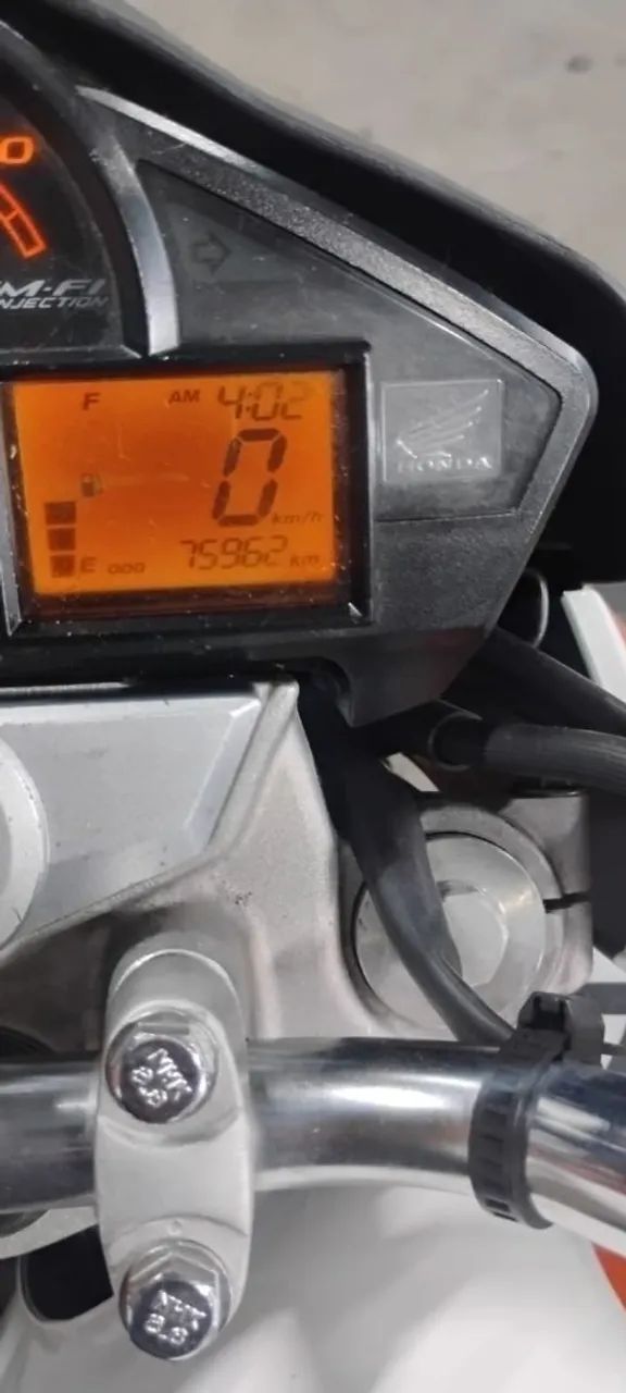 Vende se CBR300 - Foto 4