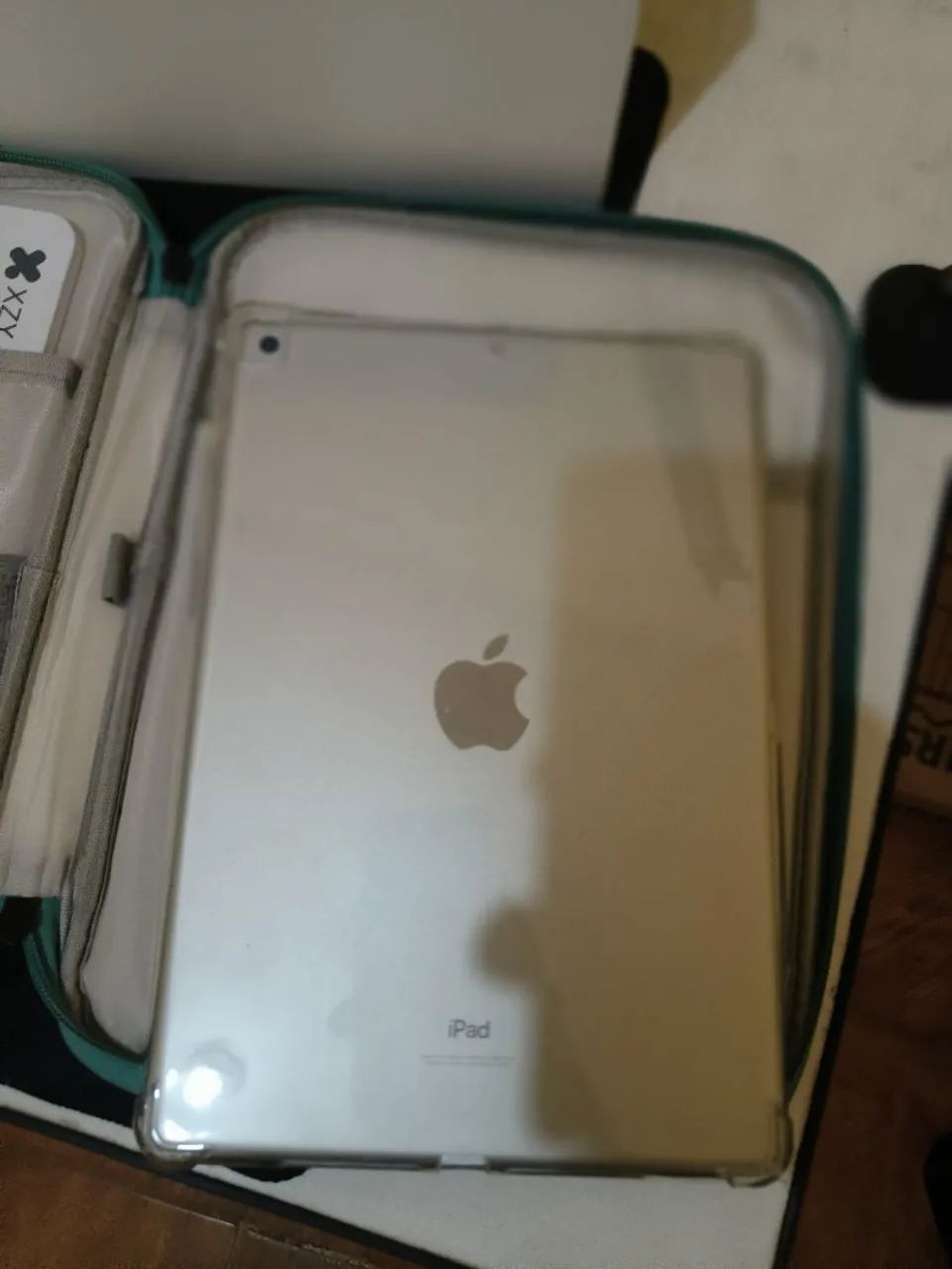 iPad 9 64GB Impecável + Kit Teclado, Mouse, Capas, Suporte e Acessórios - Foto 3