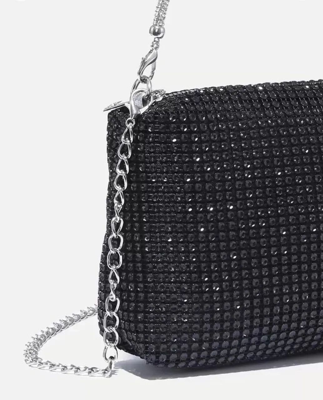 Bolsa de festa preta com alça de strass e alça de corrente - NOVA - Foto 4