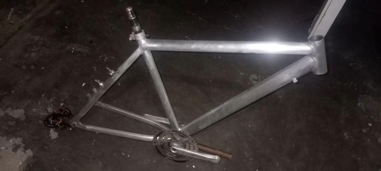 Quadro bicicleta  alumínio aro 26 