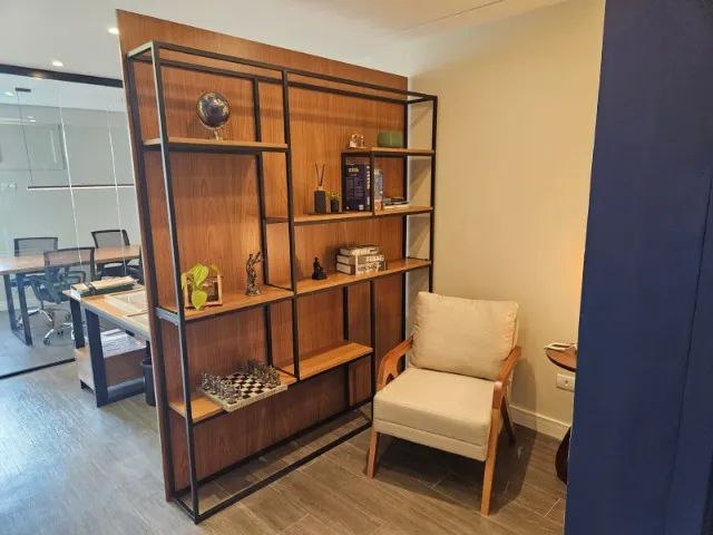 SALA COMERCIAL MOBILIADA E DECORADA NO CHAMPAGNAT