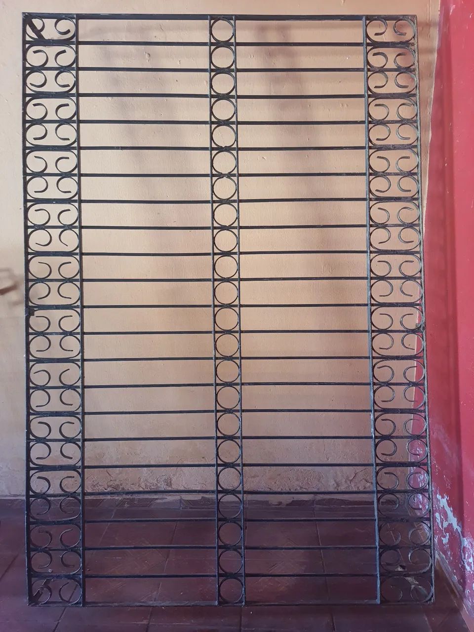 Grade de ferro maciço para janelao 