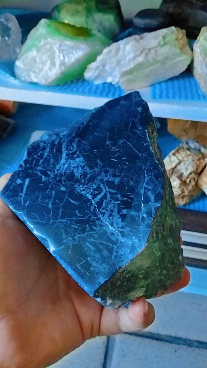 Arte em Mármore negro com veios brancos 2,1kg - Foto 3