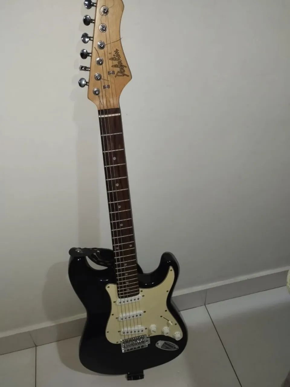 Guitarra Dolphin  - Foto 2