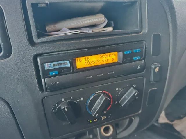 MB CAMINHÃO ACCELO 815 - Foto 2