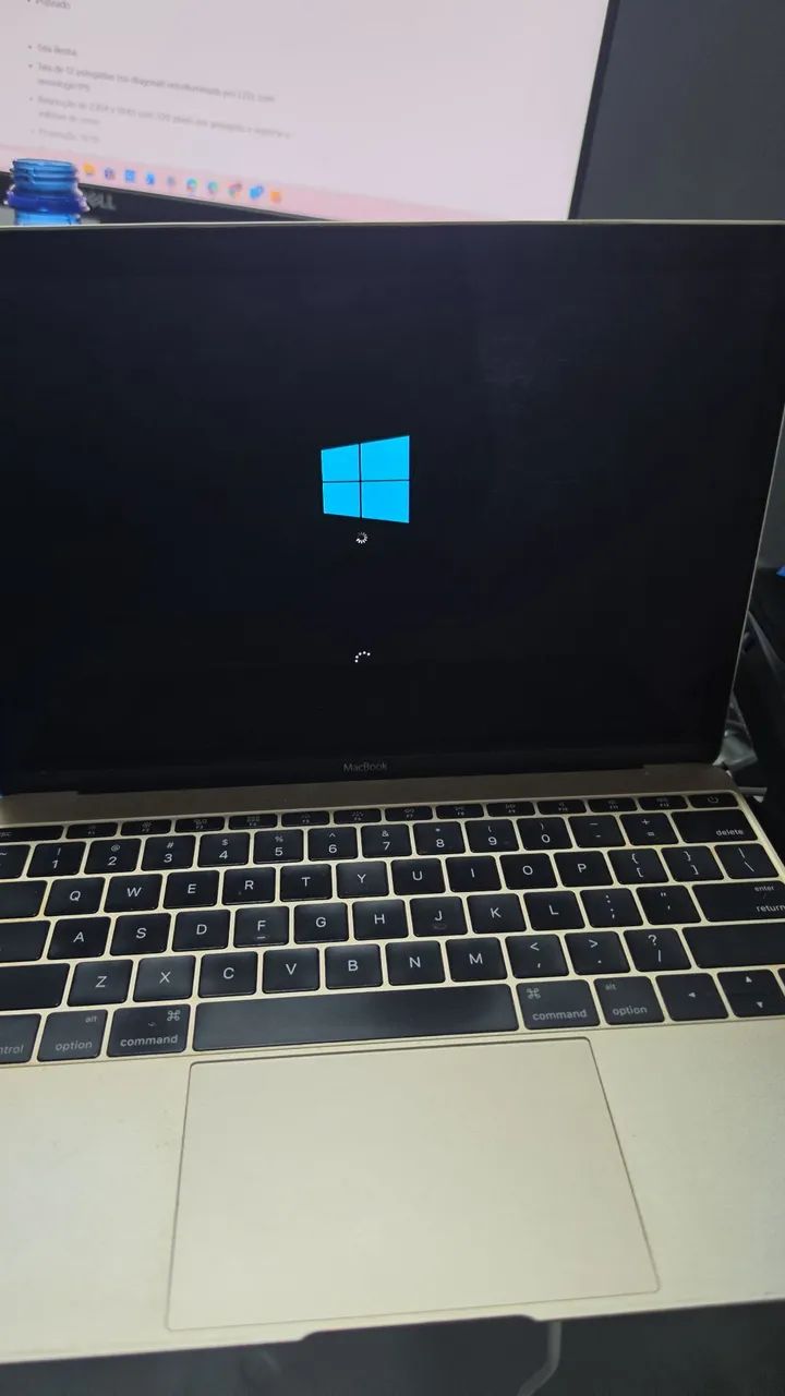 とら　MacBook12インチ MacBook 12