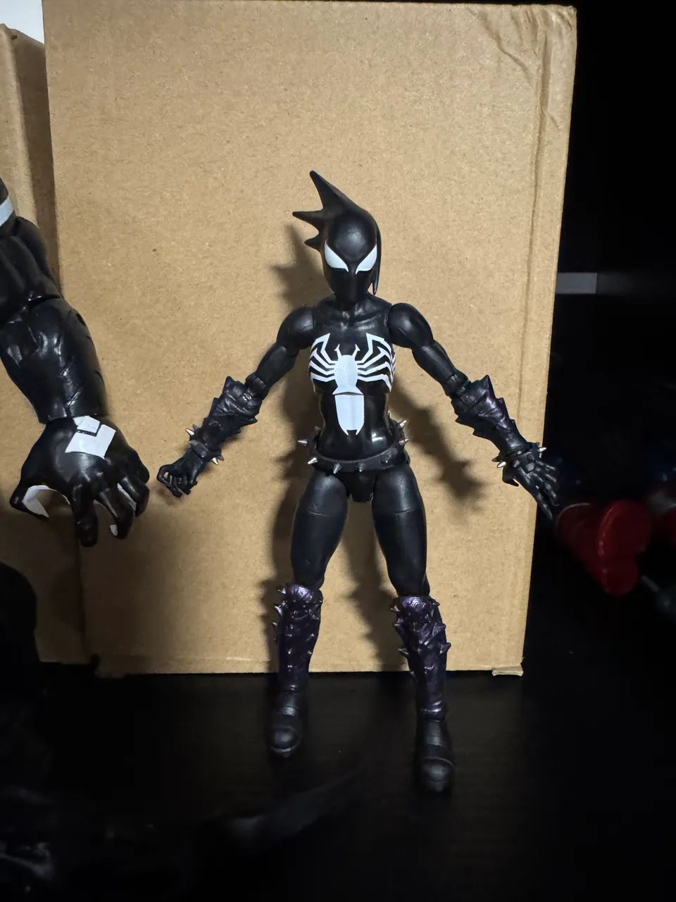 Marvel Legends Mania simbionte - Foto 3