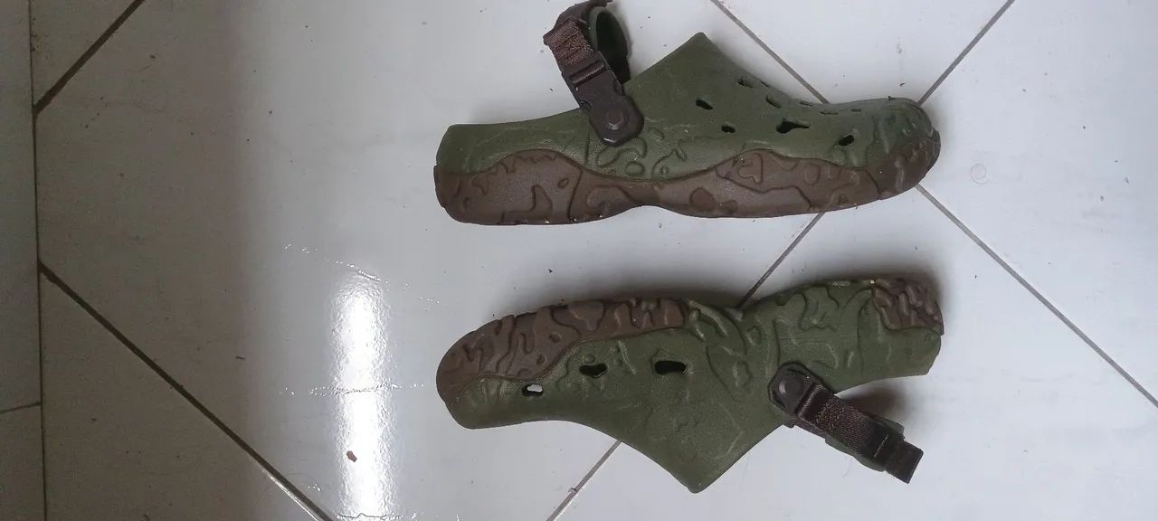Crocs 44 - Foto 2