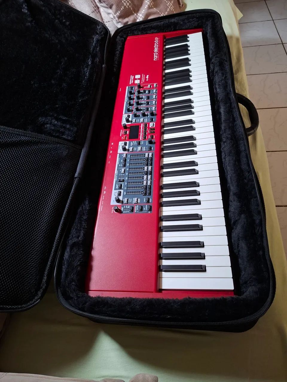 Case Solid Sound para teclados Nord 73 teclas - Foto 4