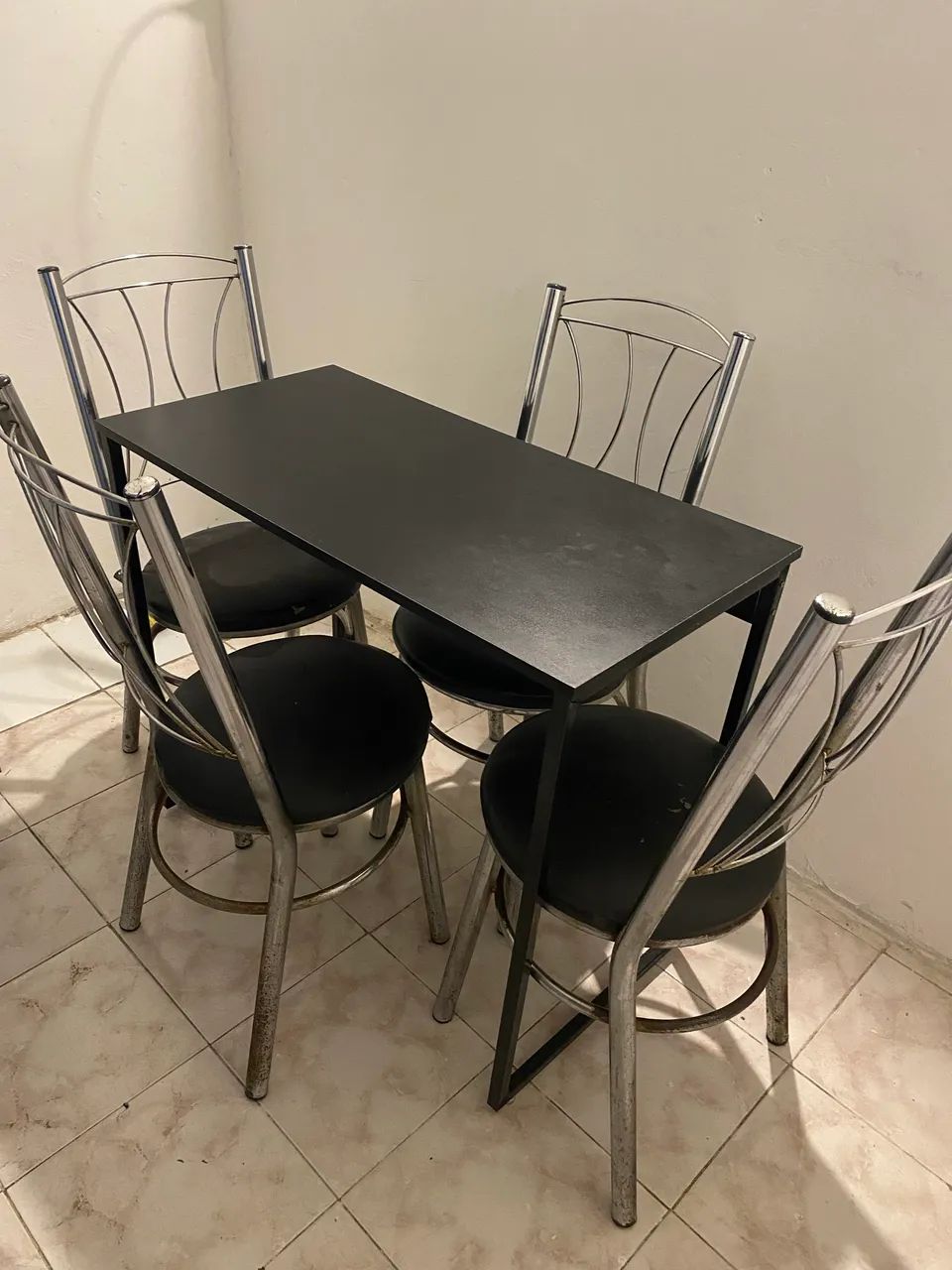 Table + 4 Semi-new Chairs