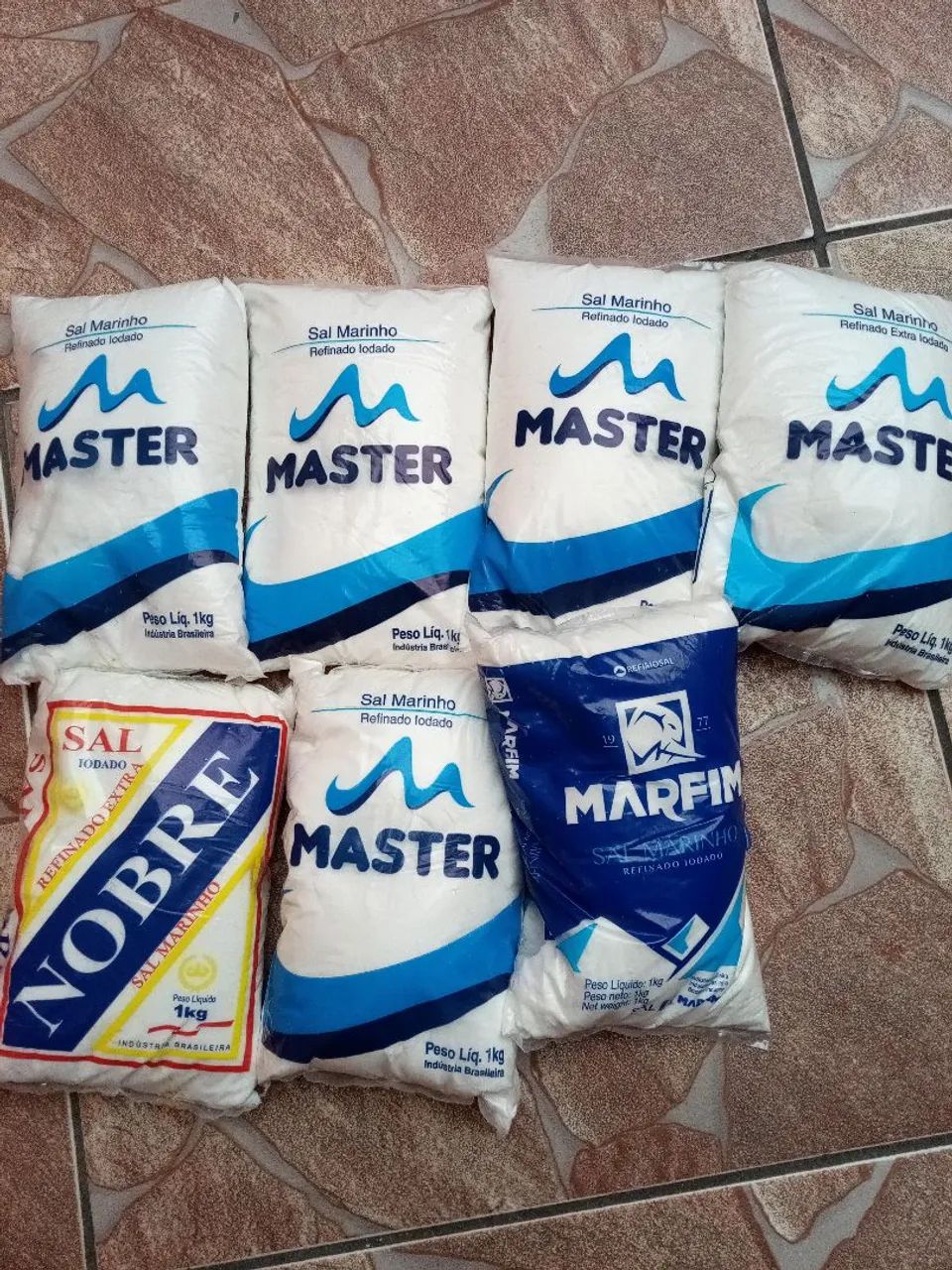 Doação de 7 pacotes de sal