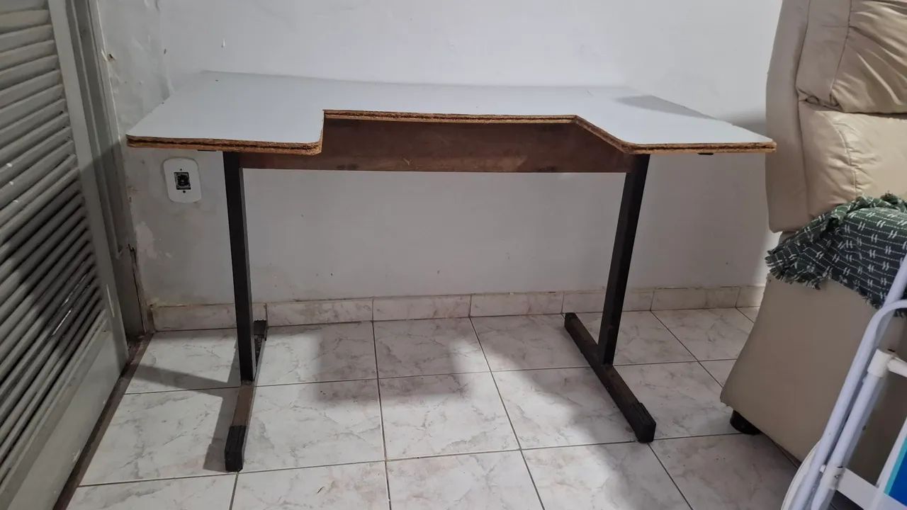 Mesa escritorio usada - Foto 2