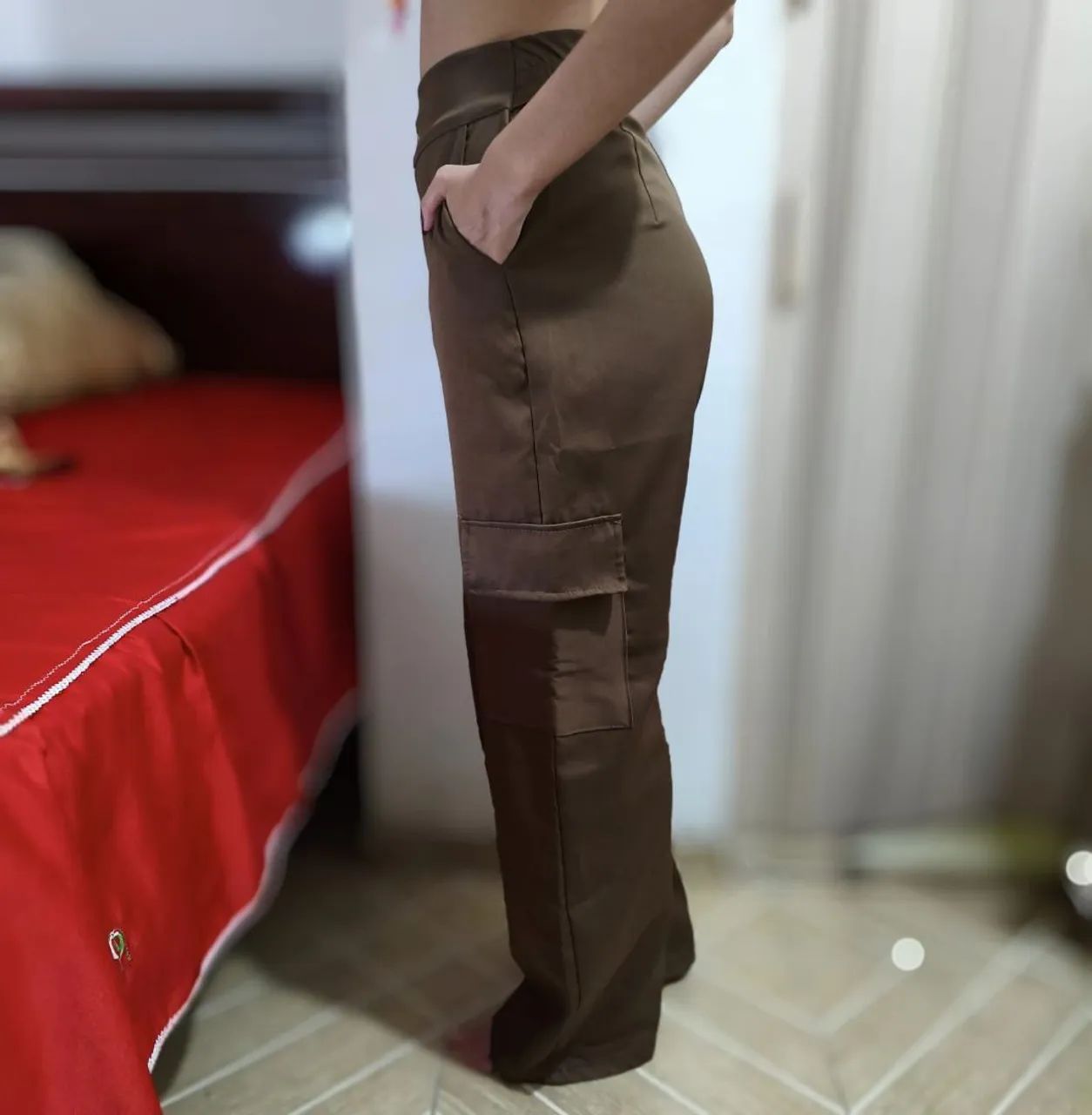 Calça Pantalona Marrom Cargo - Alfaiataria - Foto 3
