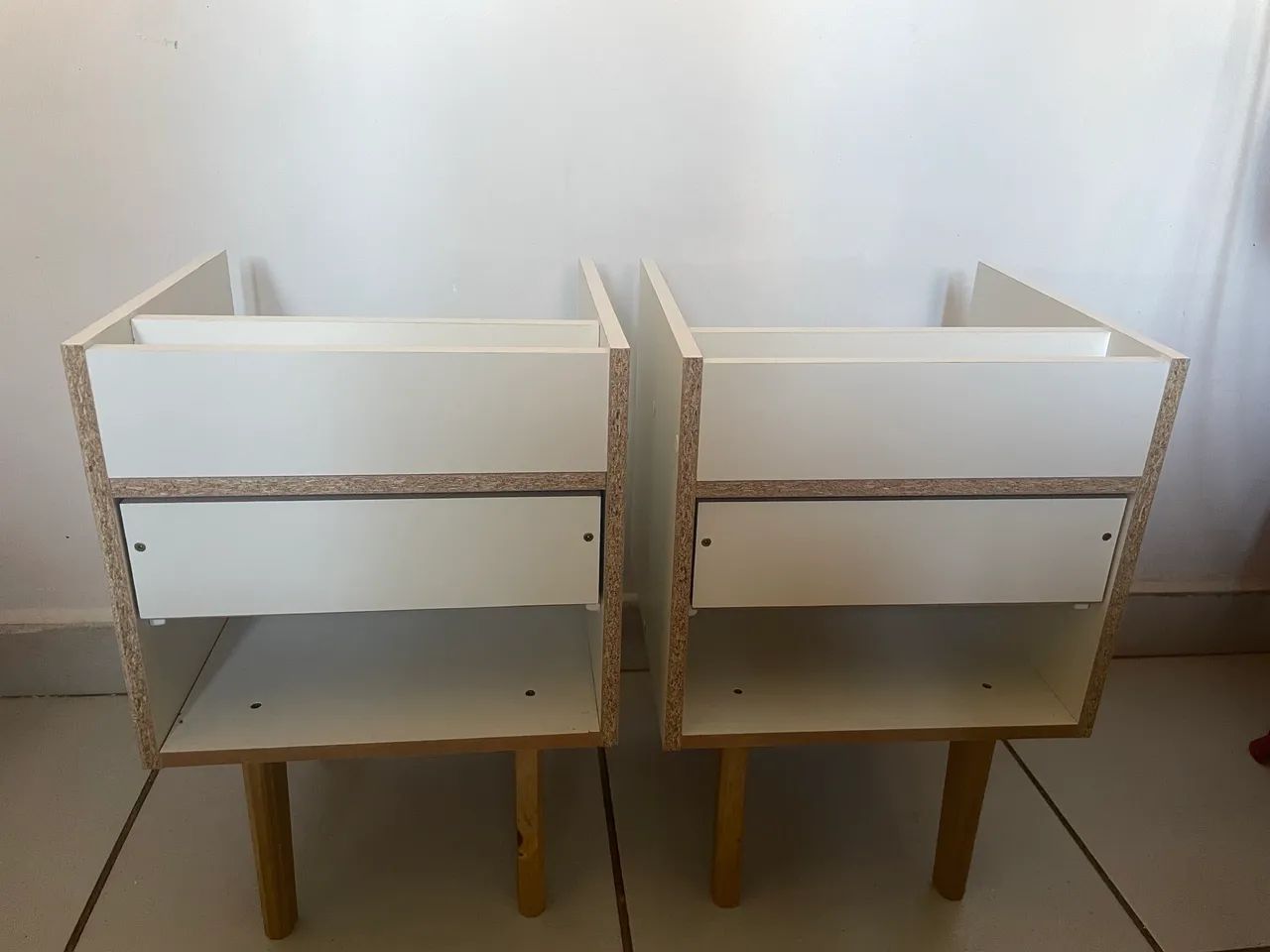 Mesa de cabeceira (conjunto) - Foto 3