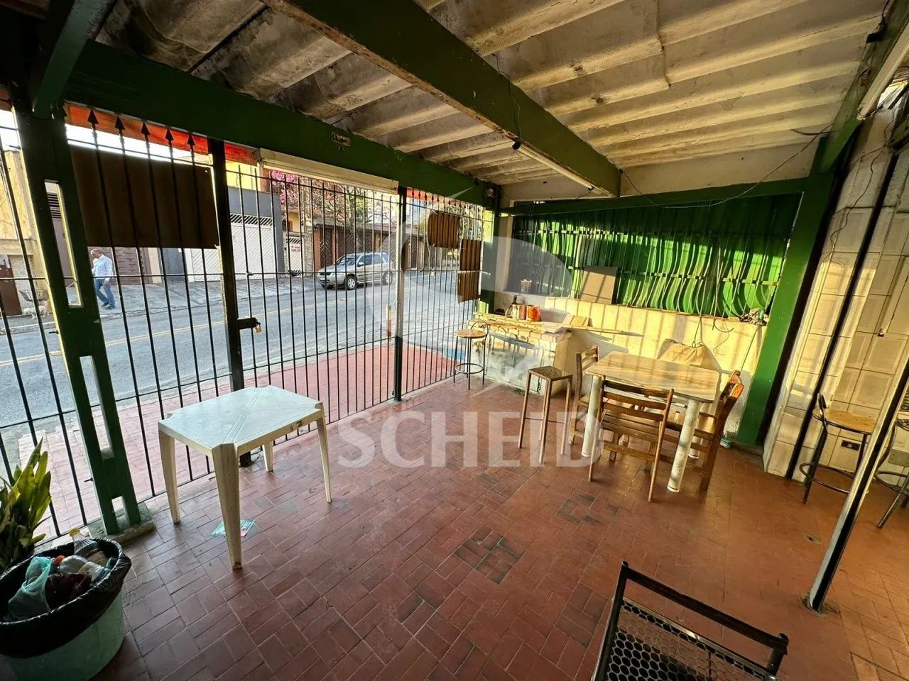SALA COMERCIAL COM CASA E TERRAÇO - 2 DORMS - SALA - COZINHA - Foto 2