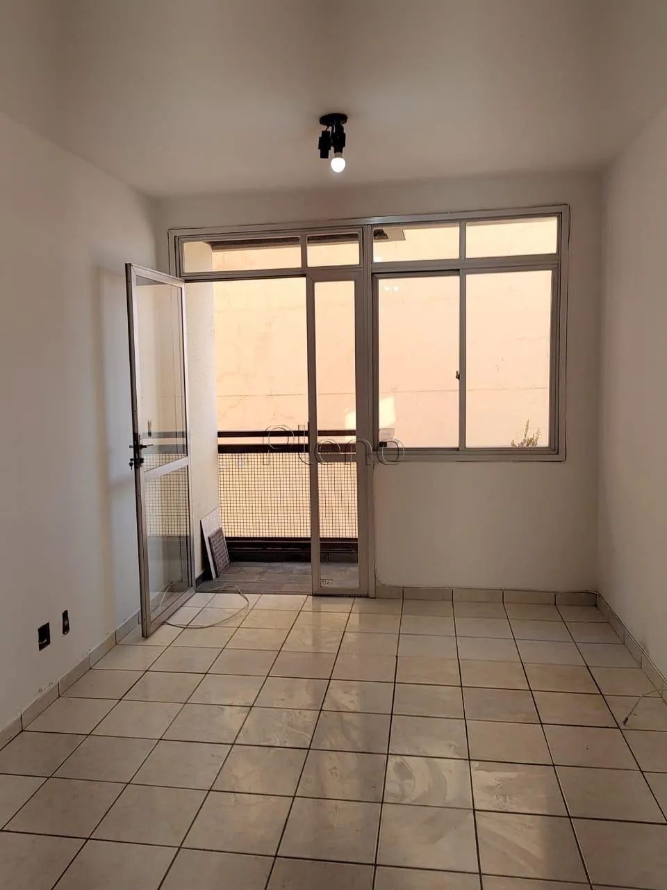 Apartamento à venda com 2 quartos no Vila Industrial, Campinas.