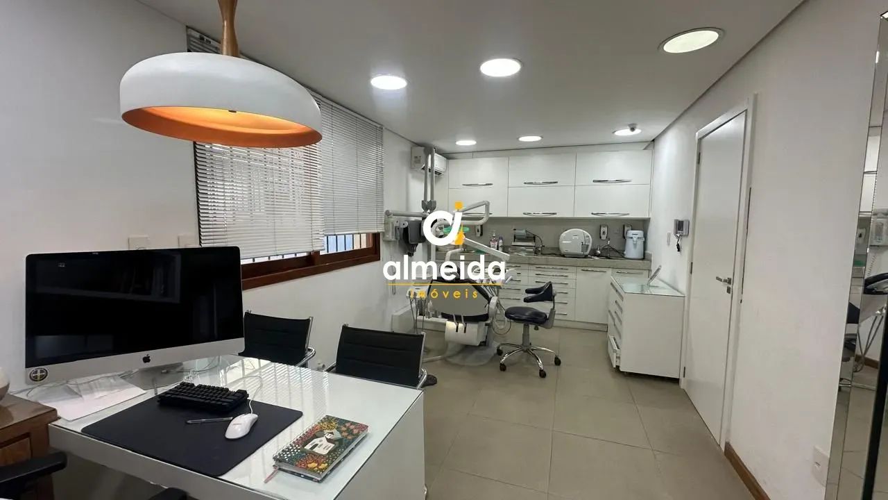 Sala com equipamentos de dentista - Foto 2
