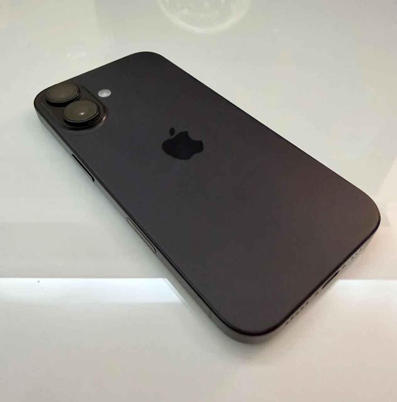 Iphone 16 256 GB Preto com Nota Fiscal  - Foto 3