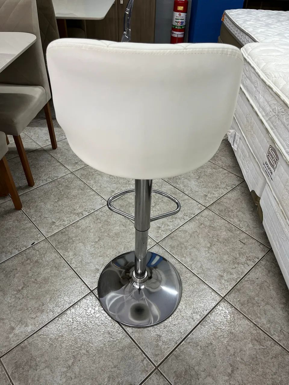 Banqueta de Corino Keva - Foto 3