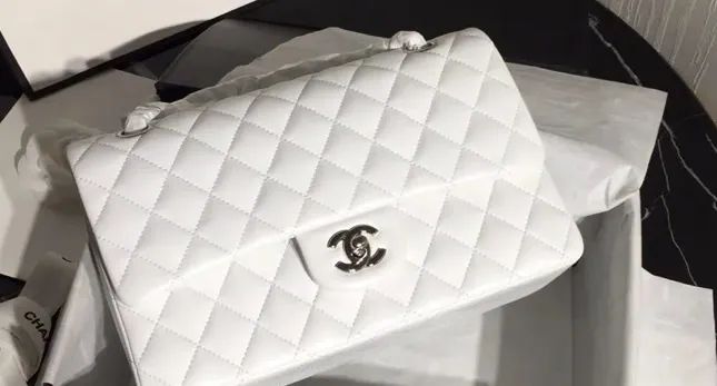 Bolsa Chanel flap