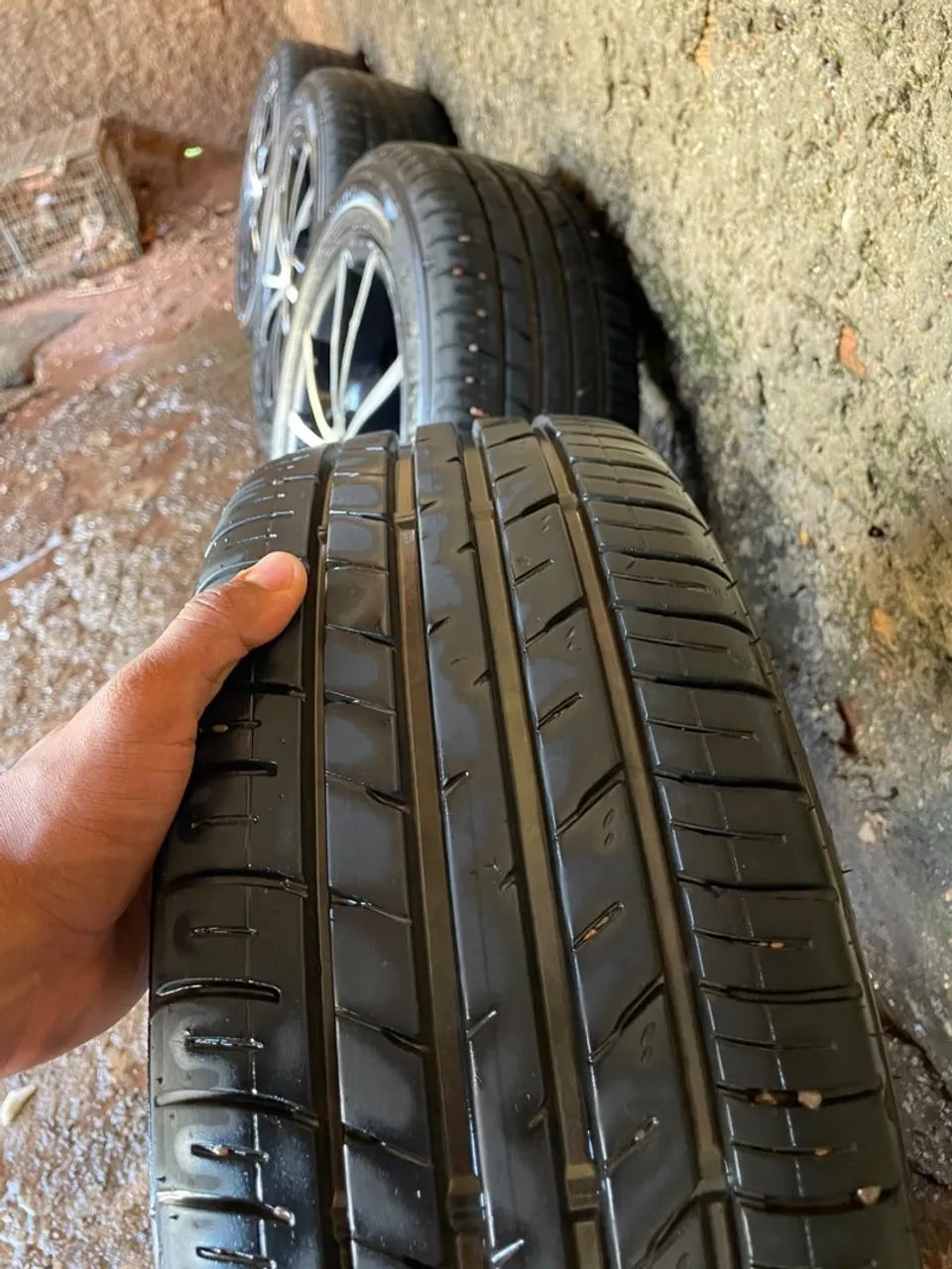 Roda de carro - Foto 3