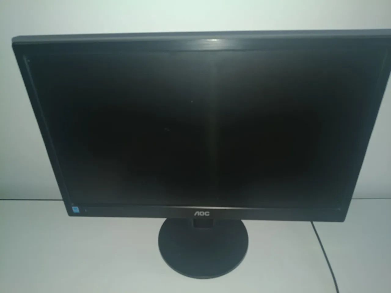 Monitor LED AOC 18,5". - Foto 2