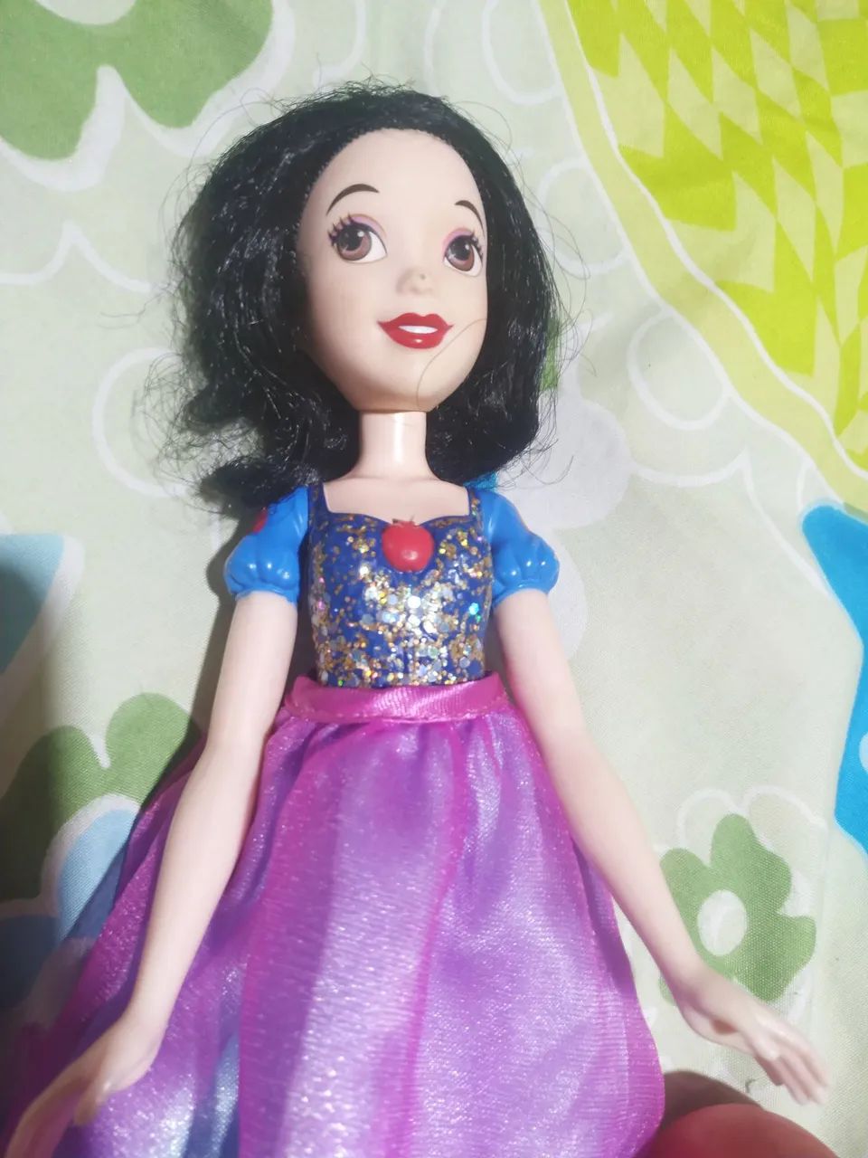 Boneca linda branca de neve original 