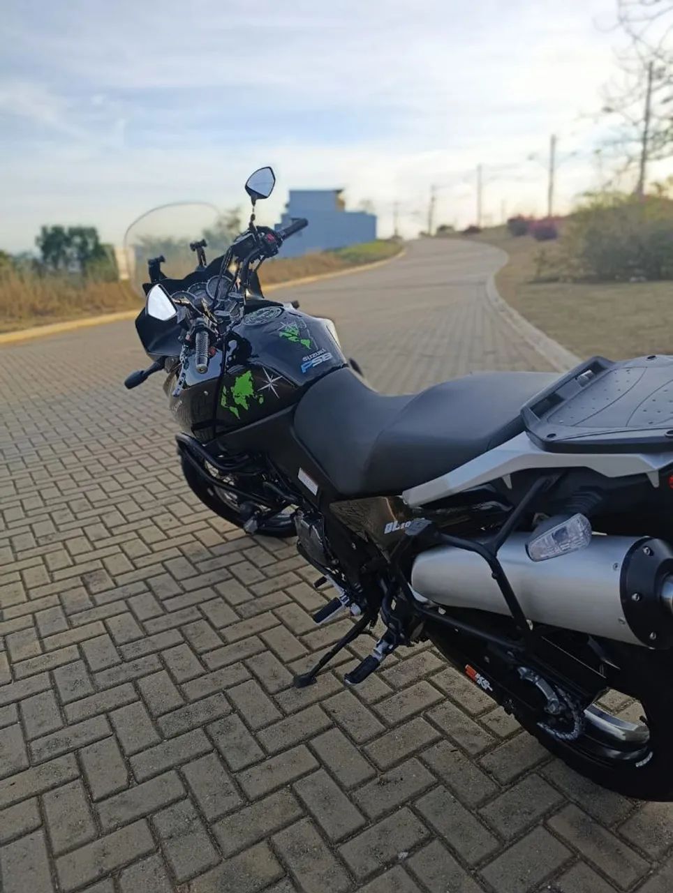 Suzuki V-Strom DL 1000c - Foto 4
