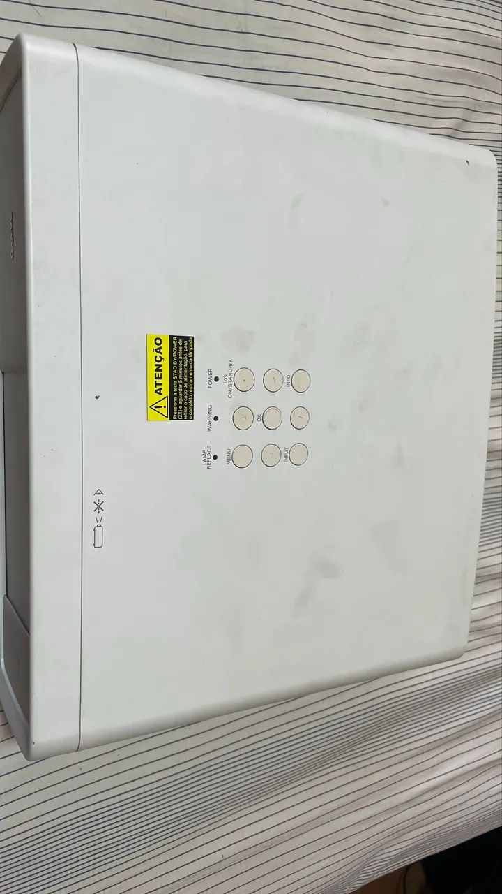 Projetor sanyo  plv z 2000