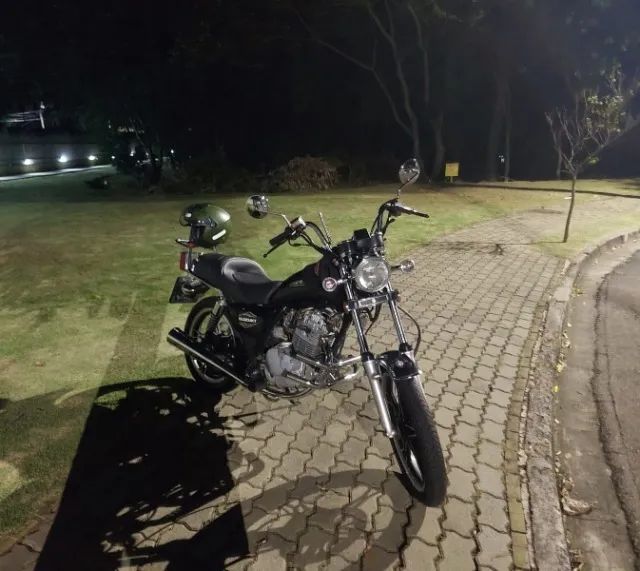 Suzuki Intruder 125 - 2011 - Foto 4