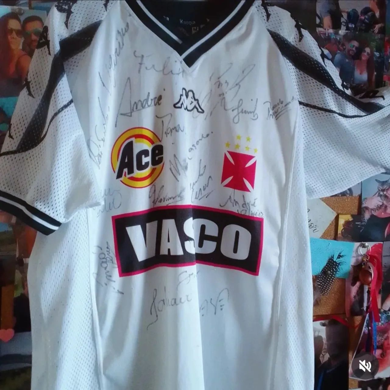 Blusa vasco autografada 