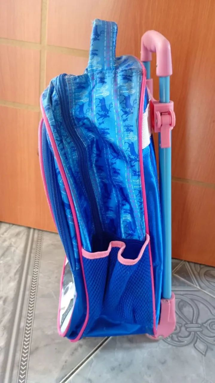 Vendo mochila com rodinhas  - Foto 2