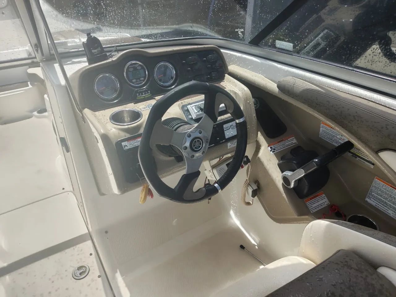 Jet boat Yamaha 242 S Limited  - Foto 5